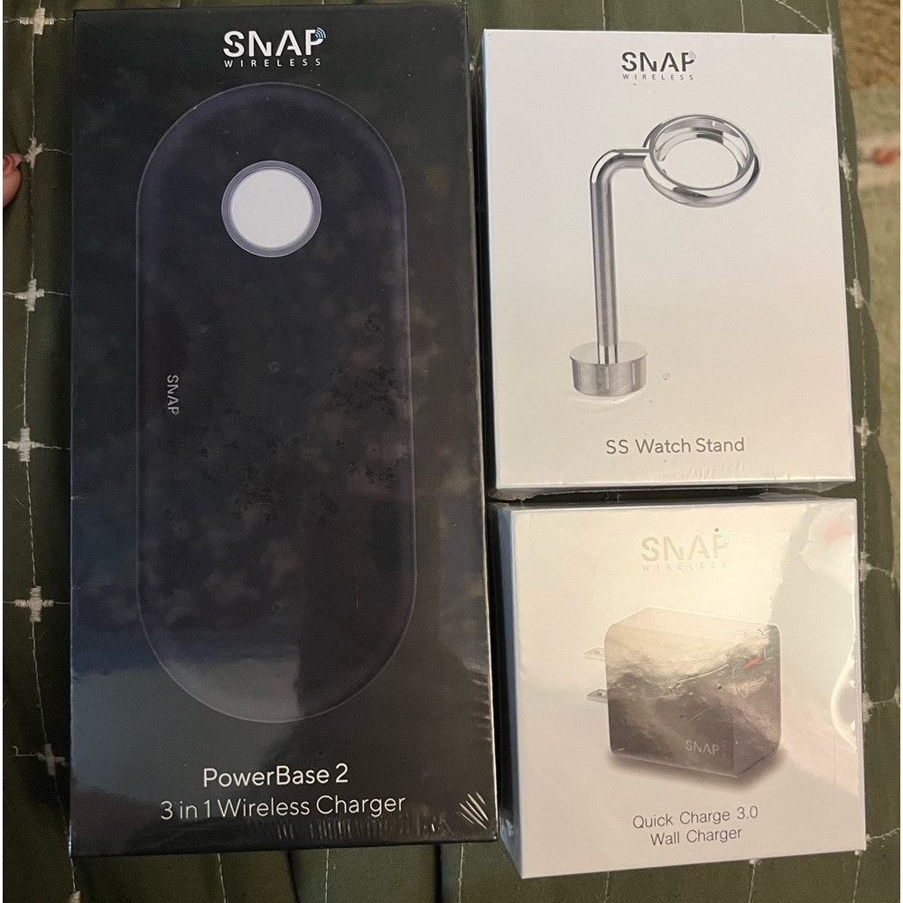 Snap charging station for Samsung or android phone, earbuds and watch